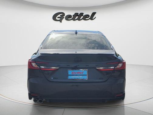 Underground 2026 Toyota Camry SE