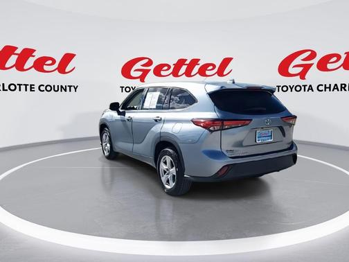 2021 Toyota Highlander LE