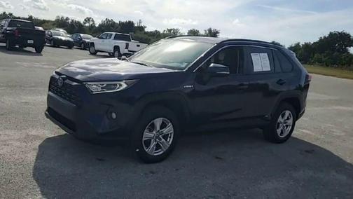2021 Toyota RAV4 Hybrid XLE