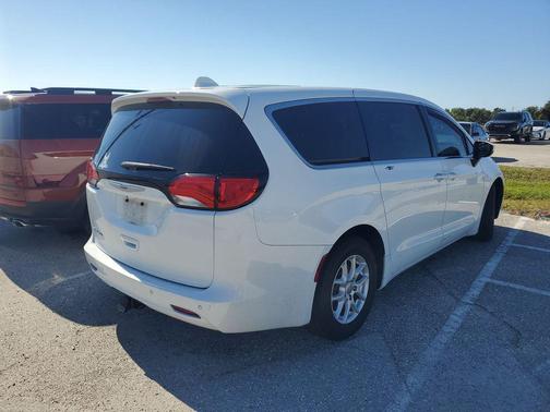 2019 Chrysler Pacifica LX