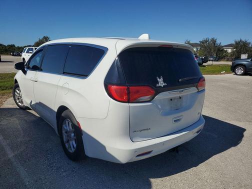 2019 Chrysler Pacifica LX