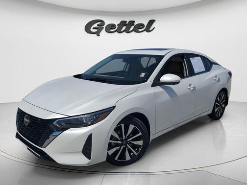 Aspen White Tricoat 2025 Nissan Sentra SV