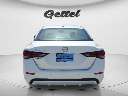 Aspen White Tricoat 2025 Nissan Sentra SV