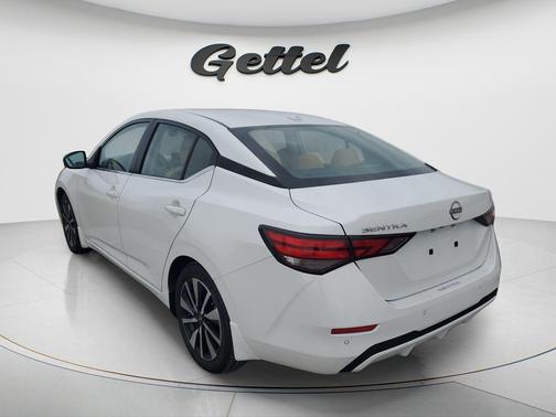 Aspen White Tricoat 2025 Nissan Sentra SV