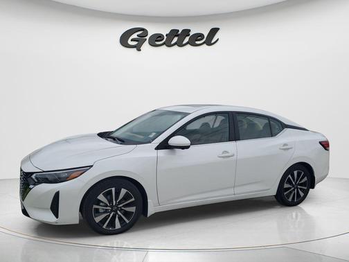 Aspen White Tricoat 2025 Nissan Sentra SV