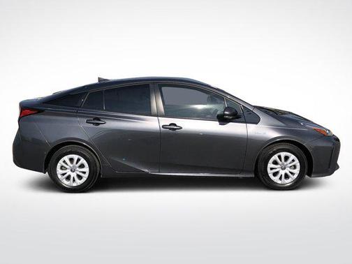 2019 Toyota Prius LE