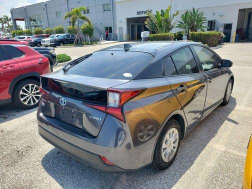 2019 Toyota Prius LE