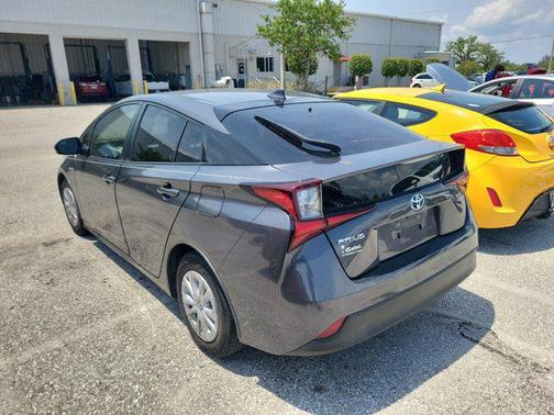 2019 Toyota Prius LE