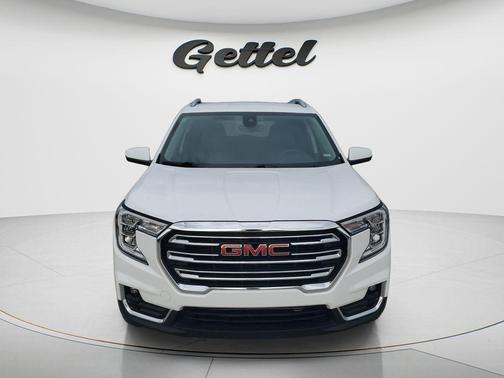 Summit White 2024 GMC Terrain SLT