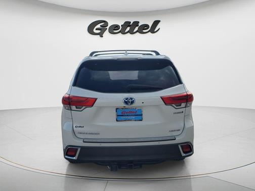 Blizzard Pearl 2018 Toyota Highlander Hybrid Limited