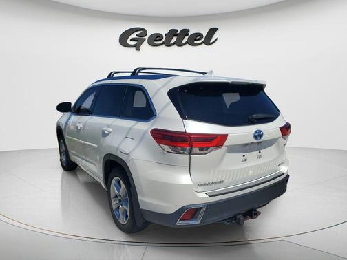 Blizzard Pearl 2018 Toyota Highlander Hybrid Limited