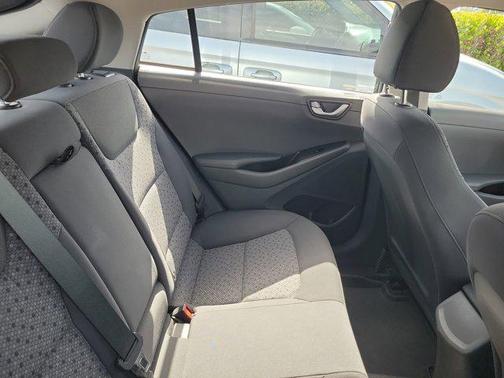 2018 Hyundai IONIQ Hybrid SEL