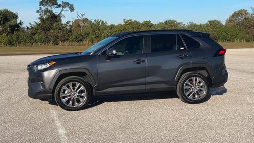 2021 Toyota RAV4 XLE Premium