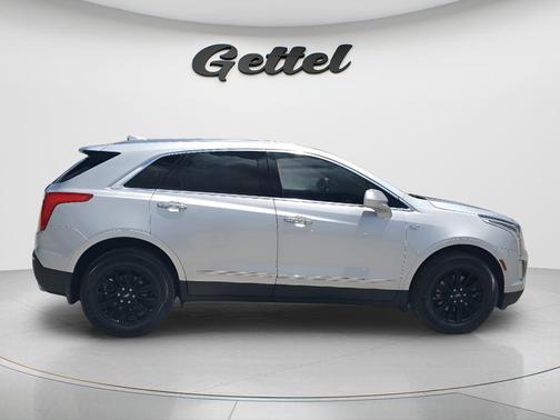 Radiant Silver Metallic 2019 Cadillac XT5 Base
