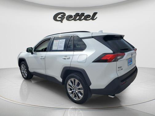 Wind Chill Pearl 2023 Toyota RAV4 XLE Premium