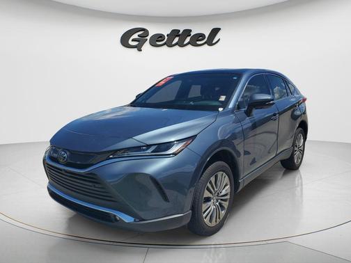 Coastal Gray Metallic 2024 Toyota Venza Limited