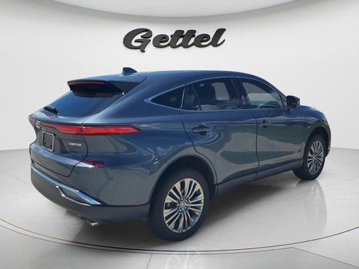 Coastal Gray Metallic 2024 Toyota Venza Limited