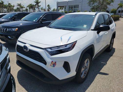 2024 Toyota RAV4 Hybrid SE