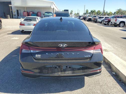 2023 Hyundai ELANTRA HEV Limited