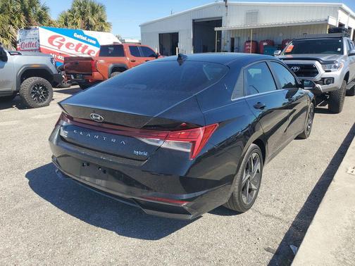 2023 Hyundai ELANTRA HEV Limited