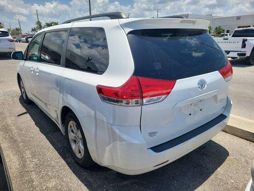 2012 Toyota Sienna LE