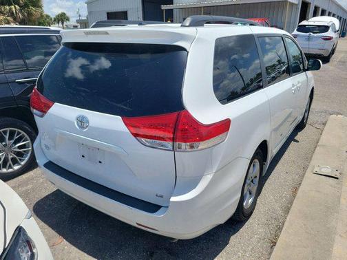 2012 Toyota Sienna LE