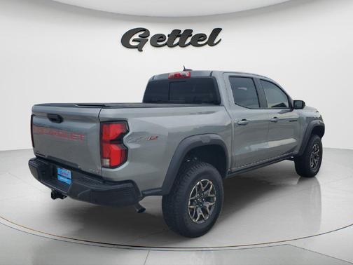 Sterling Gray Metallic 2023 Chevrolet Colorado ZR2