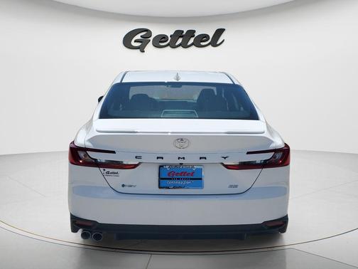 Ice Cap 2025 Toyota Camry SE