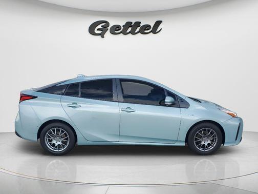Sea Glass Pearl 2022 Toyota Prius LE