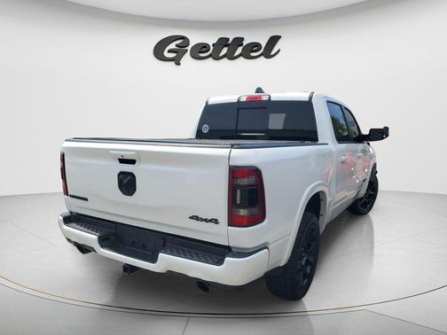 Bright White Clearcoat 2022 RAM 1500 Laramie