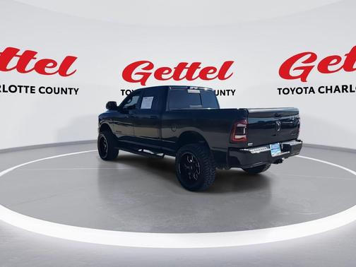 2020 RAM 2500 Big Horn Crew Cab 4X4 6'4' Box