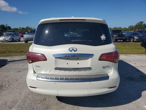 2017 INFINITI QX80 Base