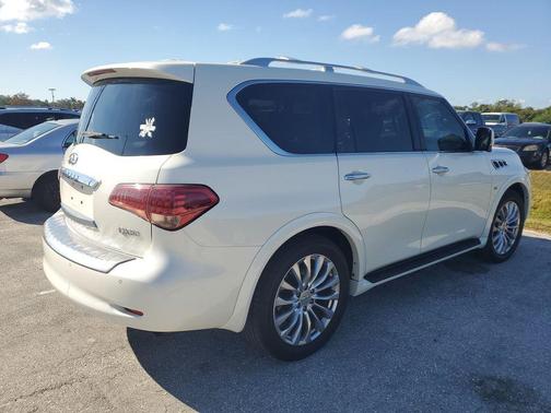 2017 INFINITI QX80 Base