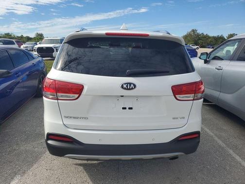 2018 Kia Sorento EX