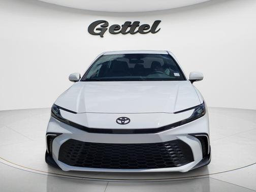 Ice Cap 2026 Toyota Camry SE