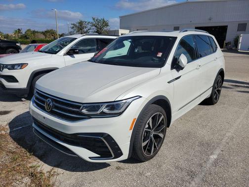 2022 Volkswagen Tiguan 2.0T SEL R-Line 4MOTION