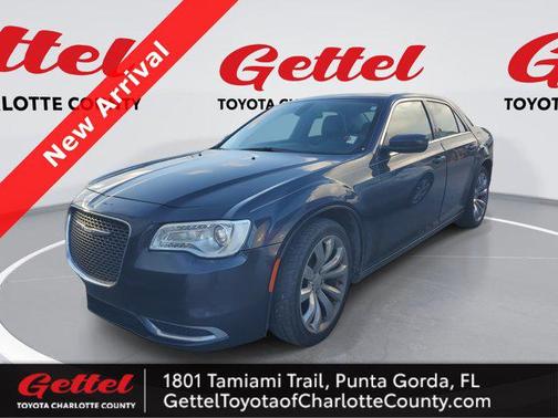 2016 Chrysler 300 Limited