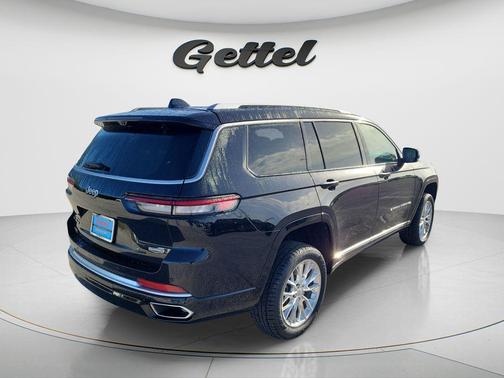 Diamond Black Crystal Pearlcoat 2021 Jeep Grand Cherokee L Summit