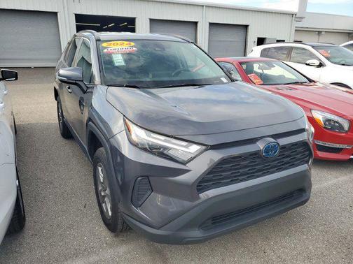 2024 Toyota RAV4 Hybrid XLE