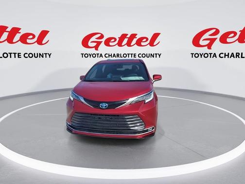 2025 Toyota Sienna Limited