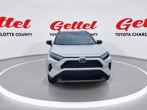 2024 Toyota RAV4 Hybrid SE