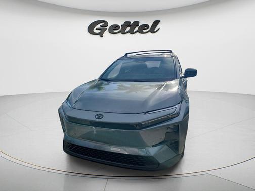 Overcast 2026 Toyota C-HR XSE