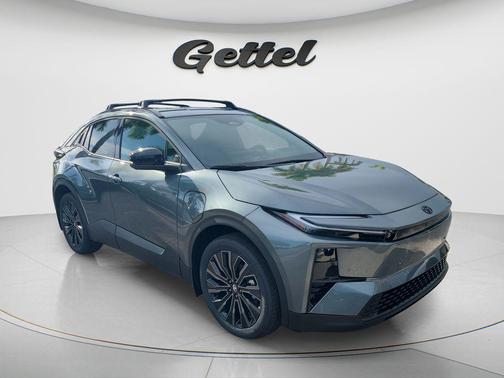 Overcast 2026 Toyota C-HR XSE