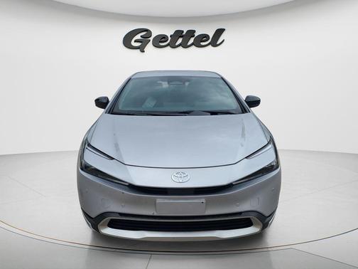 Cutting Edge 2026 Toyota Prius Plug-In Hybrid SE