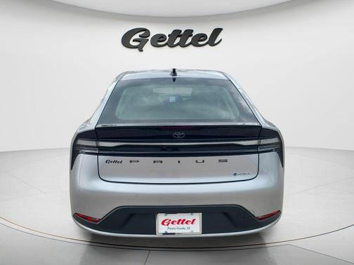 Cutting Edge 2026 Toyota Prius Plug-In Hybrid SE