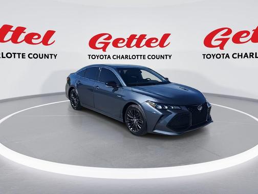 2020 Toyota Avalon Hybrid XSE