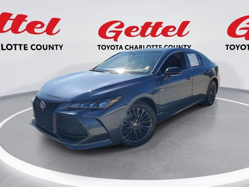 2020 Toyota Avalon Hybrid XSE