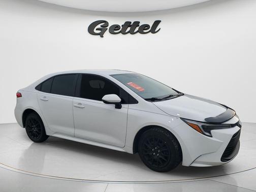 Ice Cap 2023 Toyota Corolla Hybrid LE