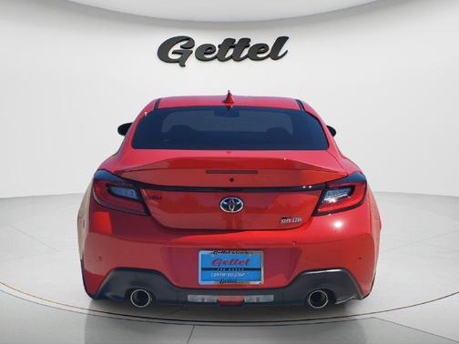 Track bRed 2026 Toyota GR86 Premium