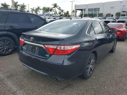 2015 Toyota Camry SE